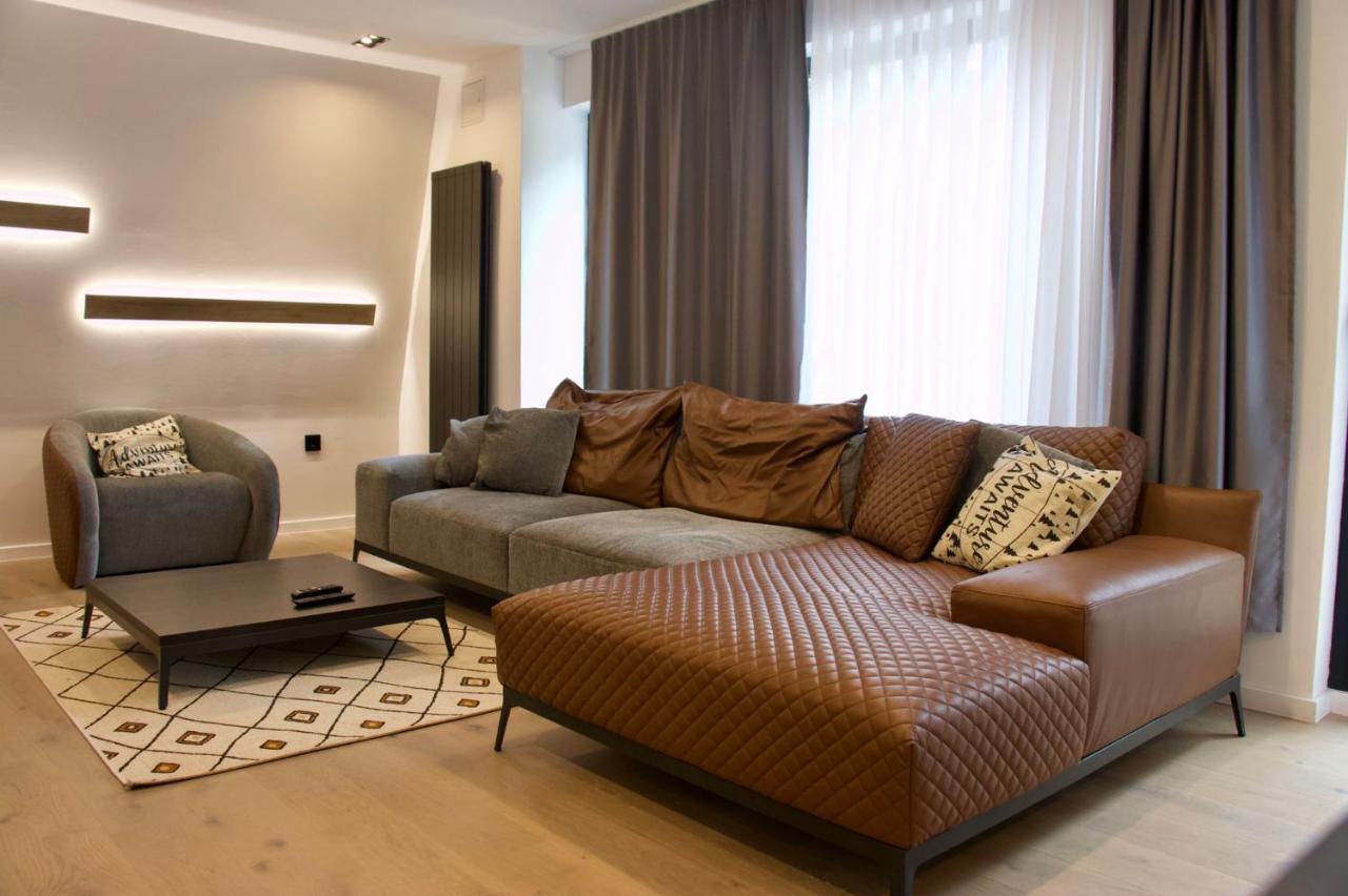 Olympic Oasis Villa ยาโฮรินา ภายนอก รูปภาพ